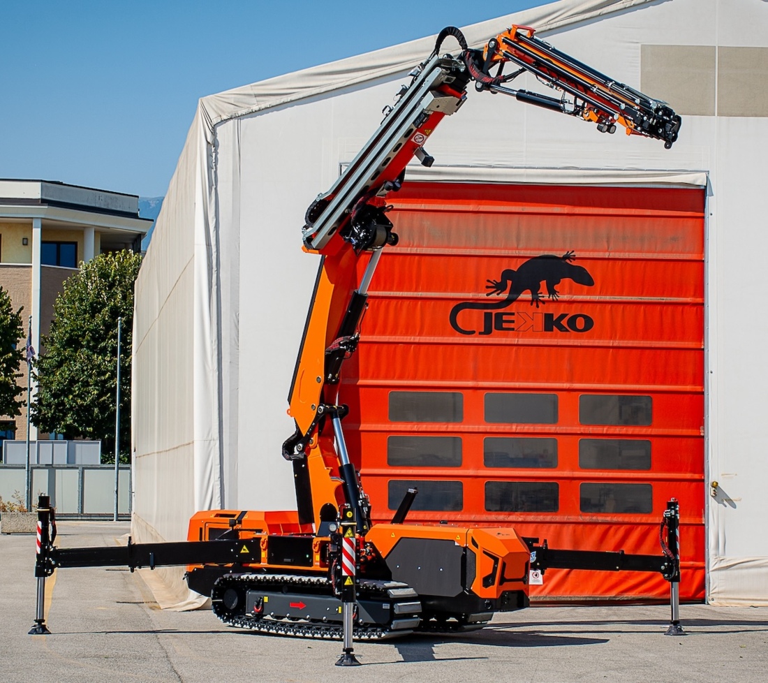 Grua articulada sobre rastos Jekko JF235-CL
